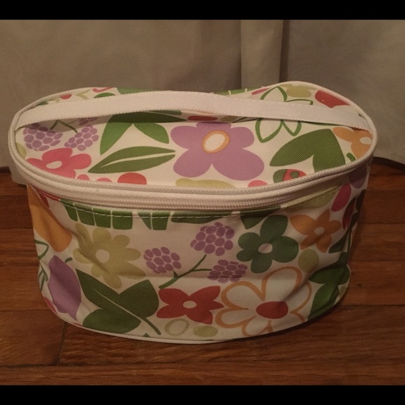 2/$20 Cosmetic Makeup Bags - Picture 2 of 4